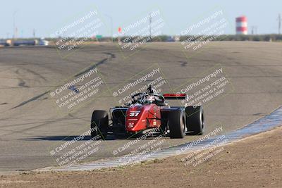 media/Oct-15-2023-CalClub SCCA (Sun) [[64237f672e]]/Group 3/Qualifying/